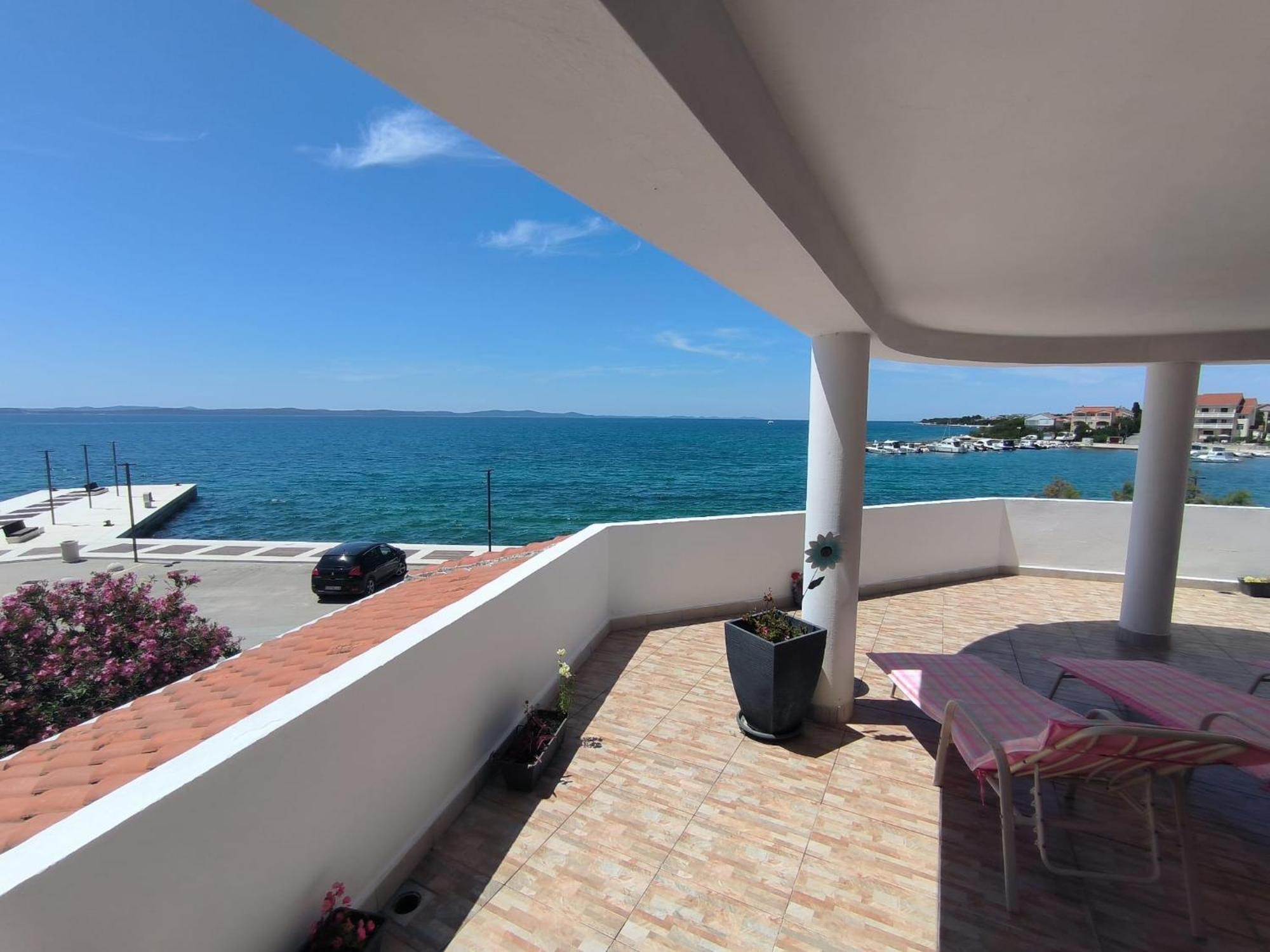 Villa Magia Sul Mare ペトルチャネ エクステリア 写真